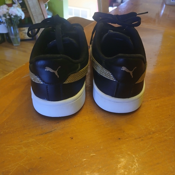 PUMA SHOES - Picture 3 of 4